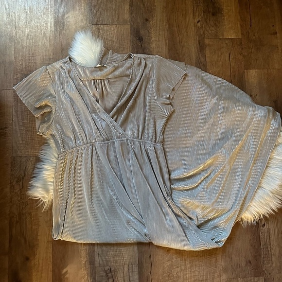 BALTIC BORN Athena Pleated Maxi Dress In Gold - Picture 9 of 12